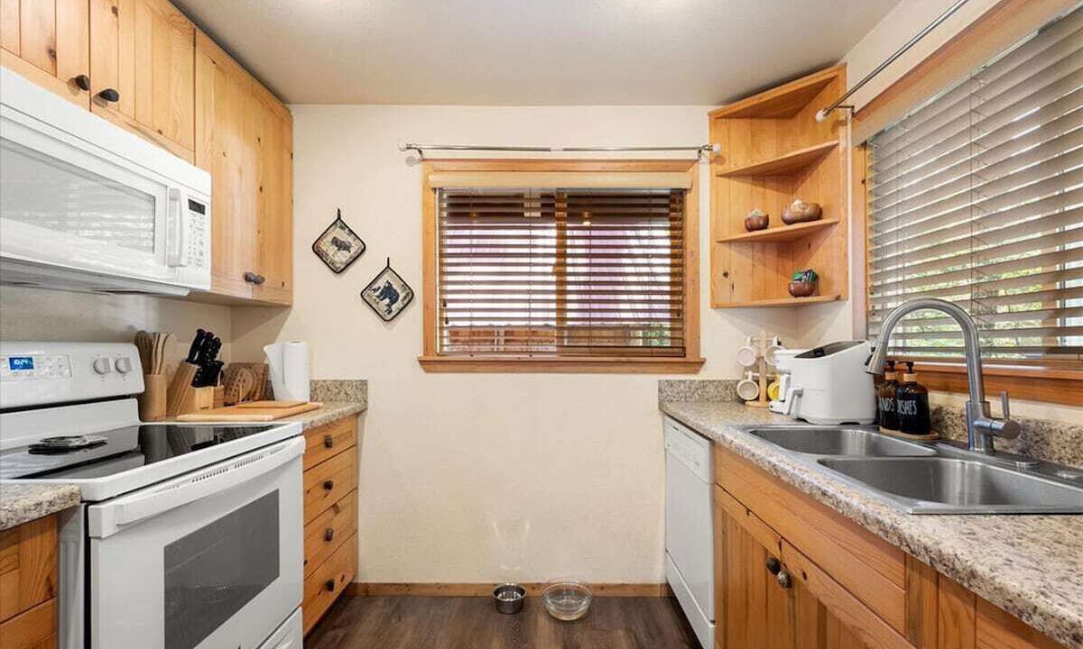 Photo of Kitchen in Paradise Estates
