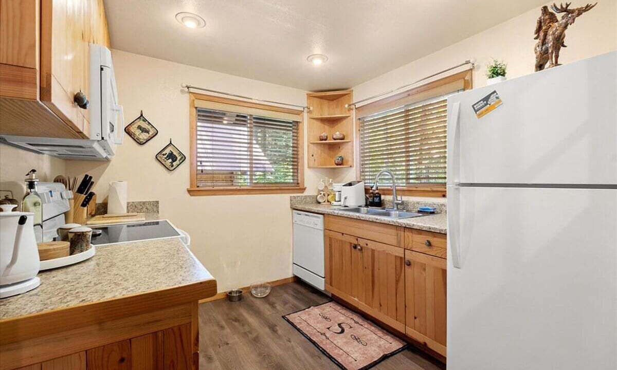 Photo of Kitchen in Paradise Estates