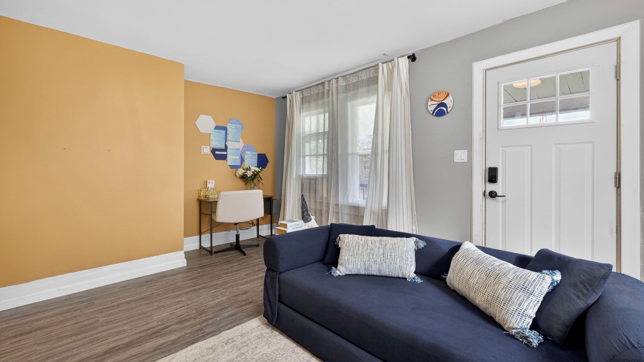 Photo of Livingroom in Liverpool