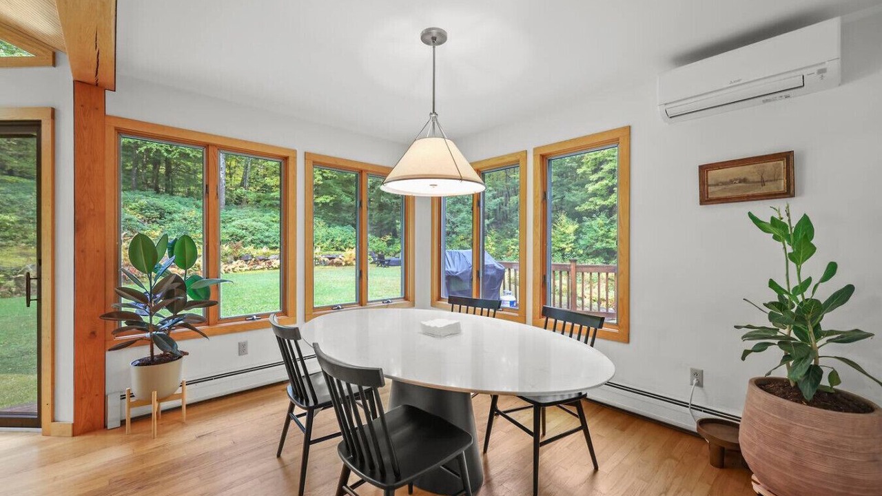 Photo of Bedroom in Tyringham