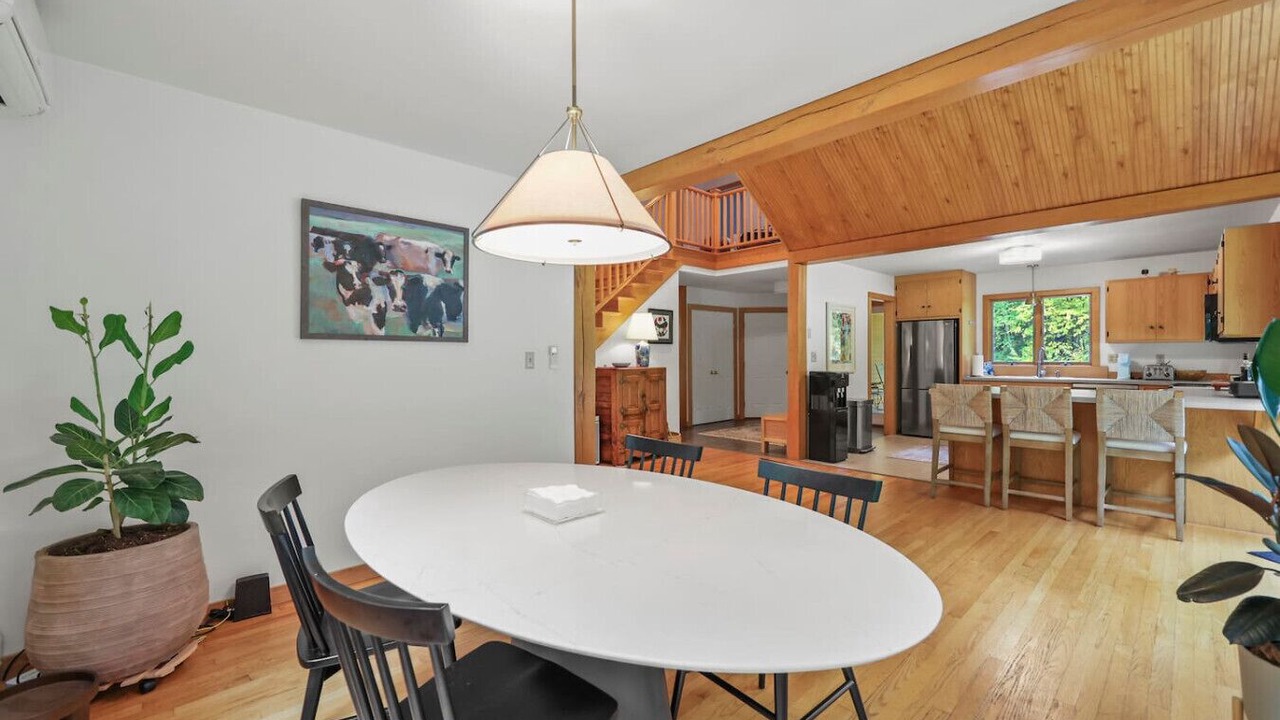 Photo of Bedroom in Tyringham