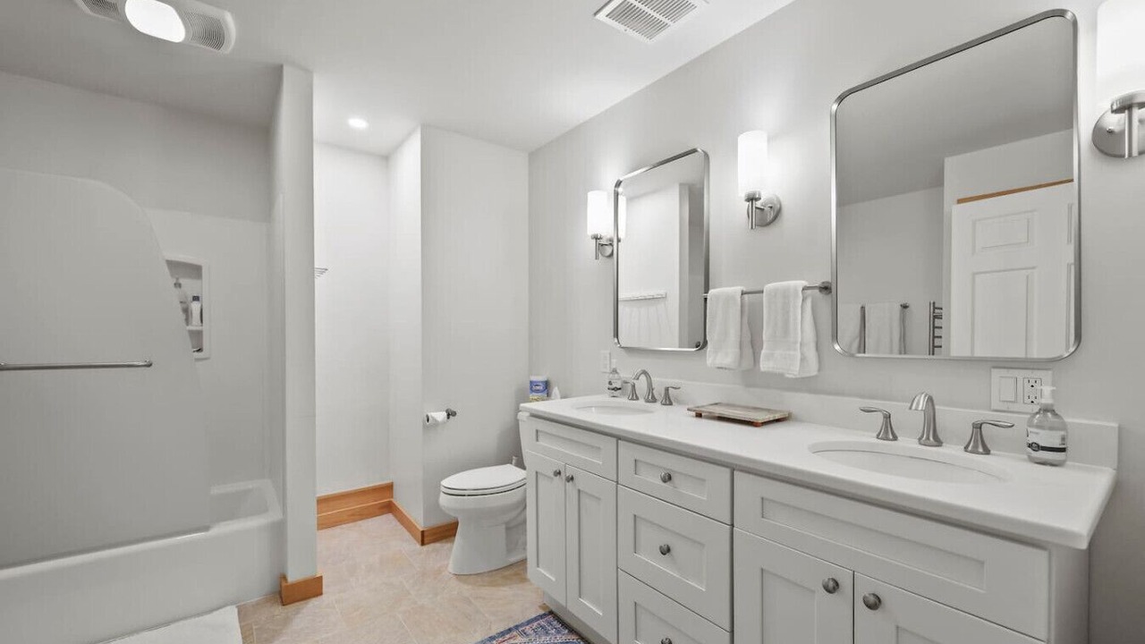 Photo of Bathroom in Tyringham