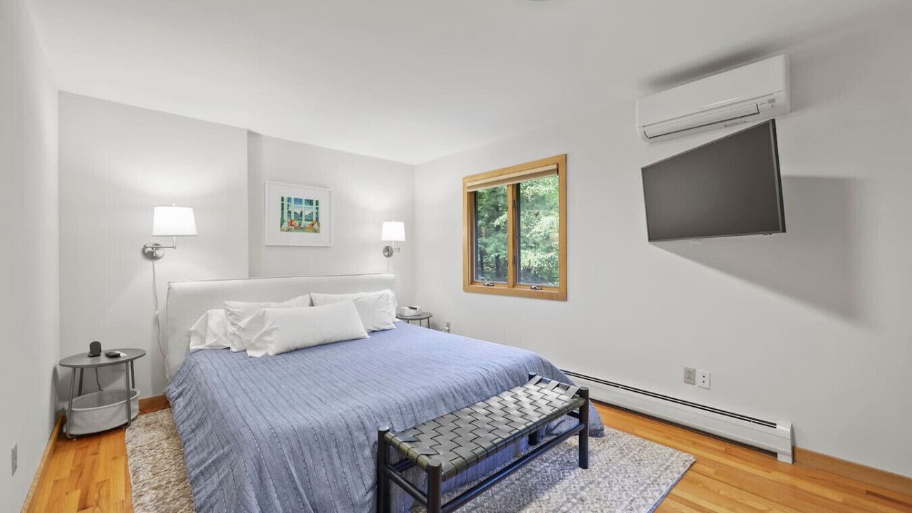 Photo of Others in Tyringham