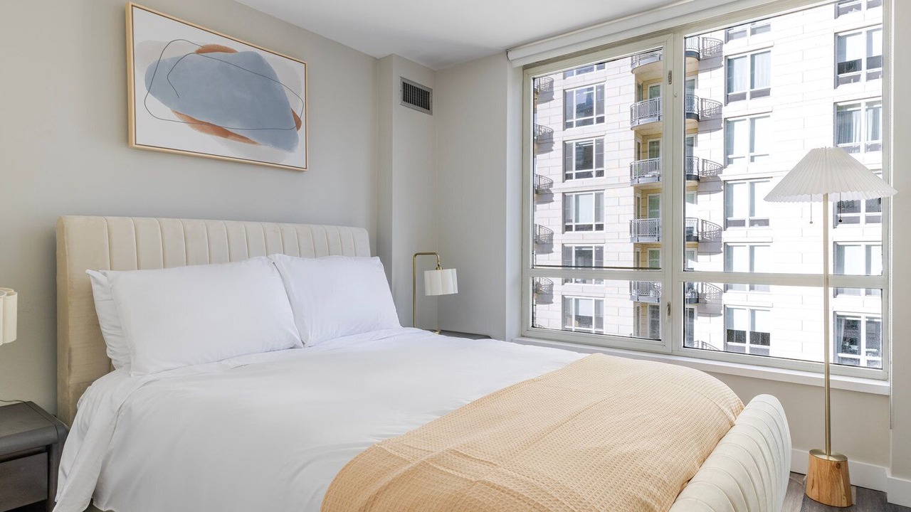 Photo of Bedroom in Rush and Division