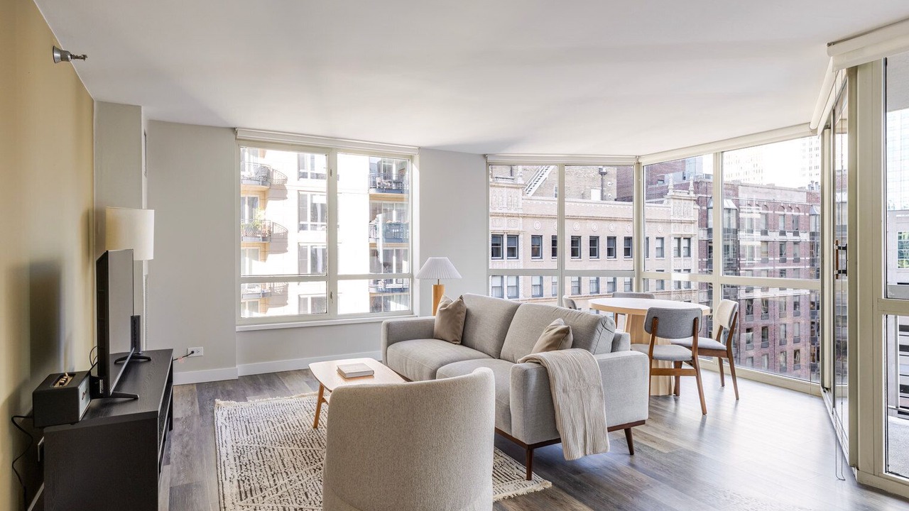 Photo of Livingroom in Rush and Division