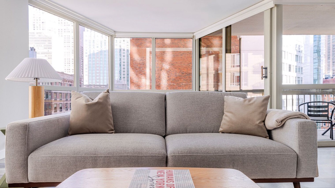 Photo of Livingroom in Rush and Division