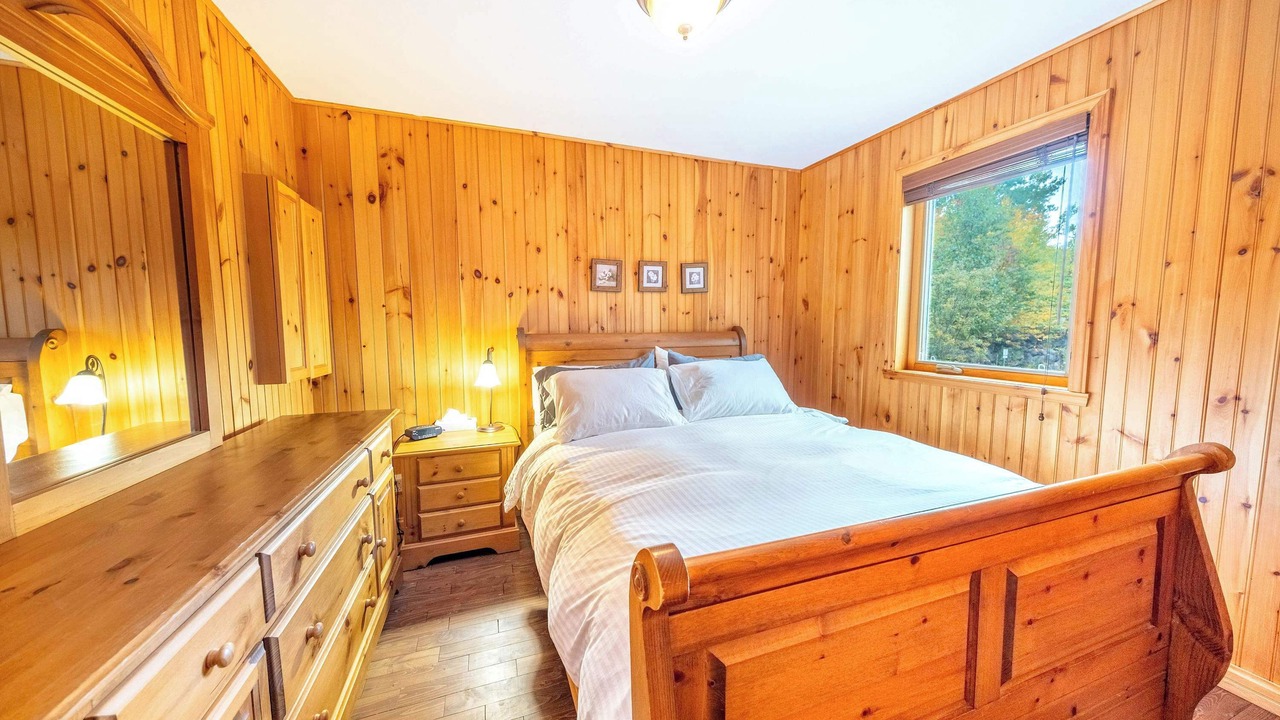 Photo of Bedroom in Saint-Philemon
