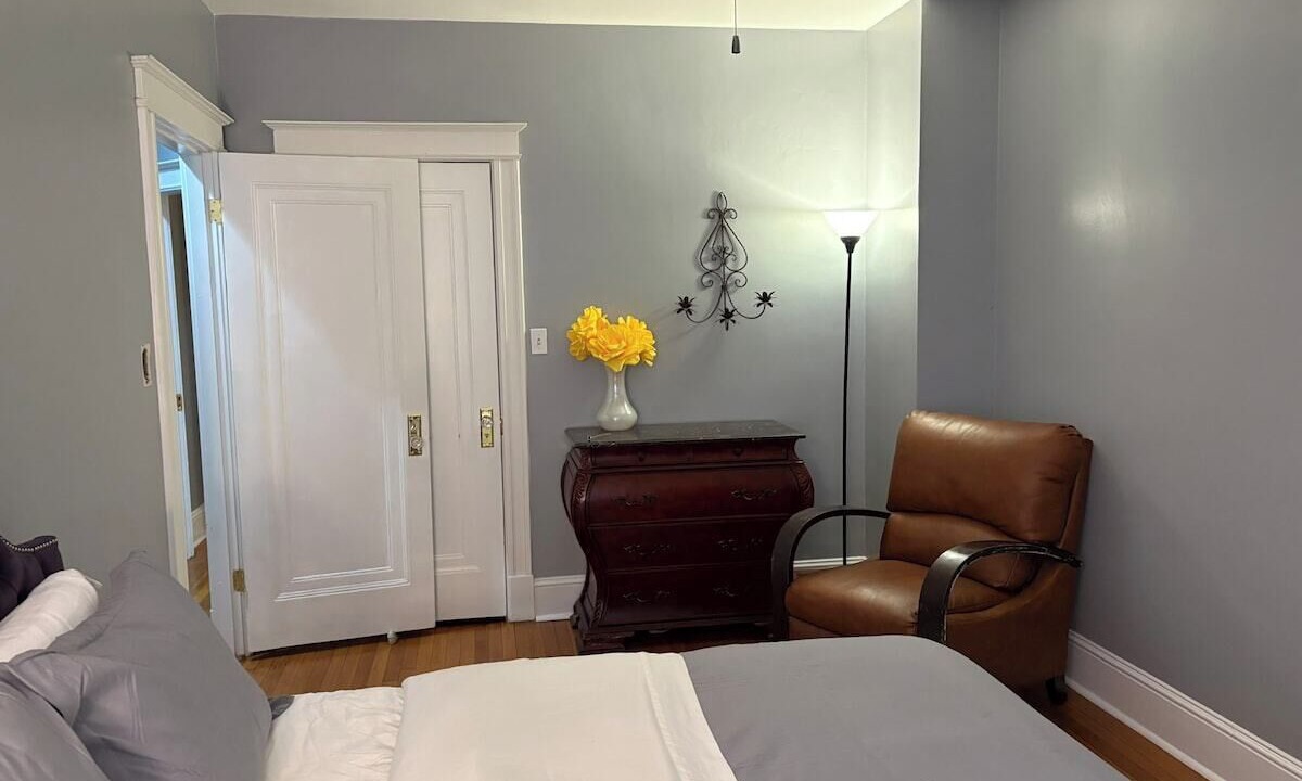 Photo of Bedroom in Petworth