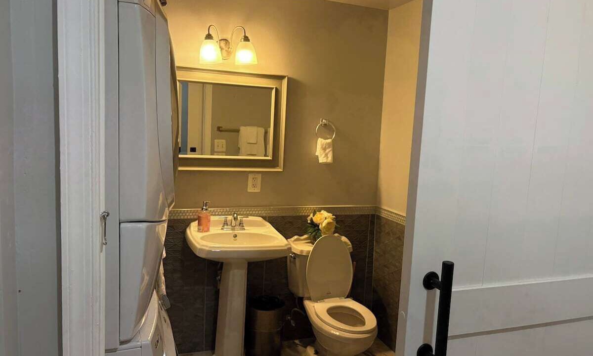 Photo of Bathroom in Petworth