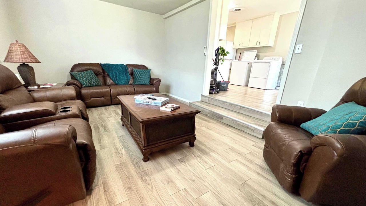 Photo of Livingroom in Tech Terrace