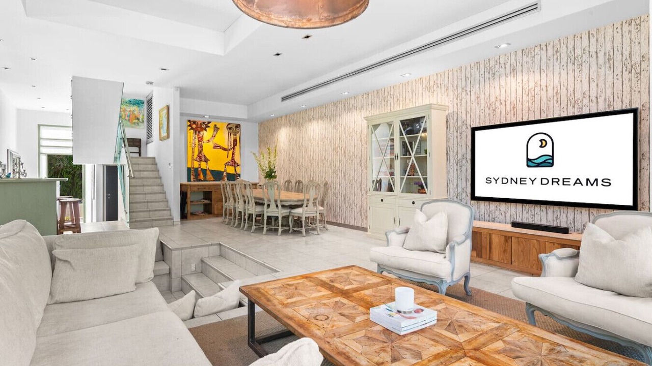 Photo of Livingroom in Double Bay