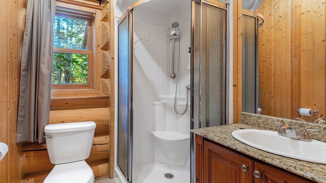 Photo of Bathroom in Fiddler Lake Resort