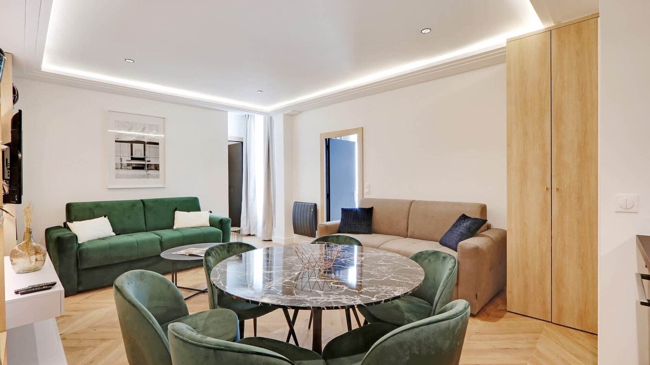Photo of Livingroom in Porte-Saint-Martin