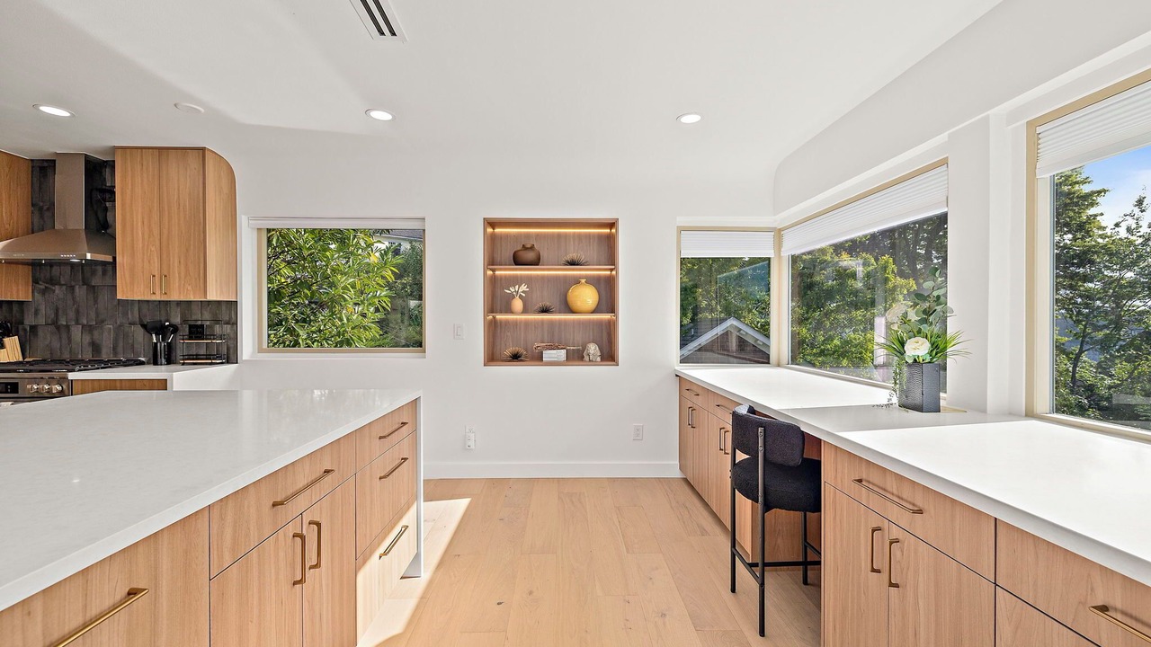 Photo of Kitchen in East Queen Anne