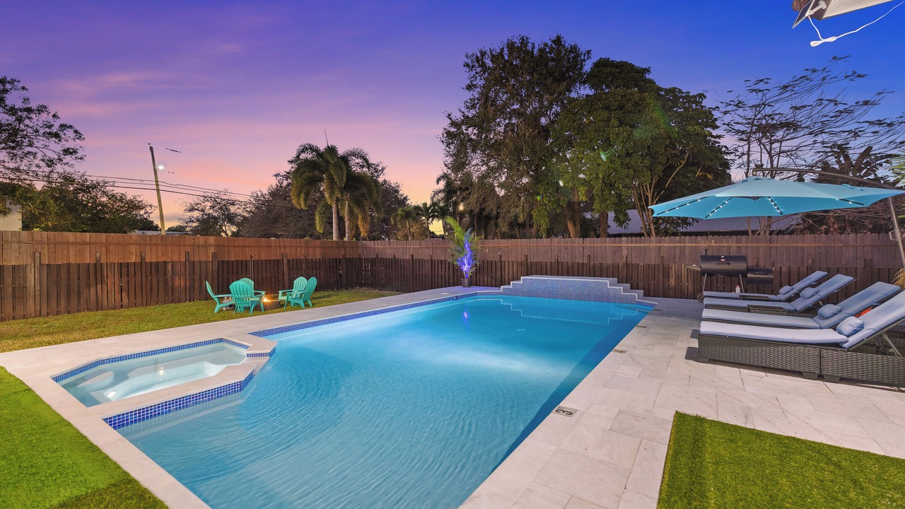 Photo of Outdoor in Sunrise