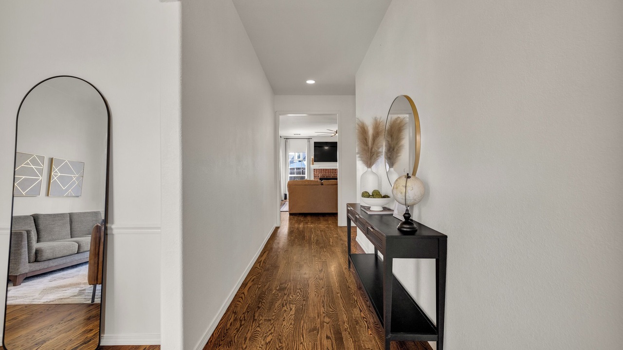 Photo of Livingroom in Jenks