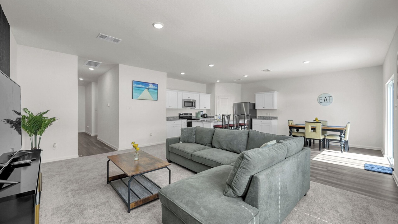 Photo of Livingroom in Montgomery