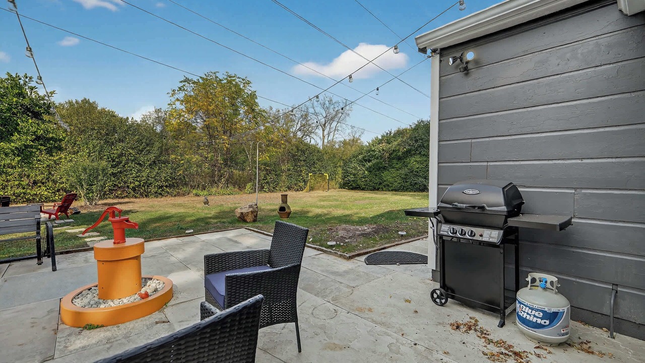 Photo of Patio Balcony in Waukegan