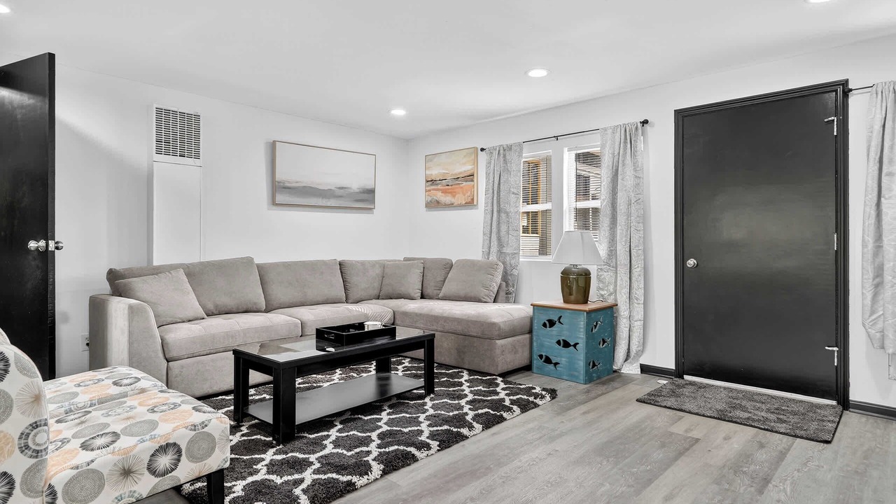 Photo of Livingroom in Waukegan