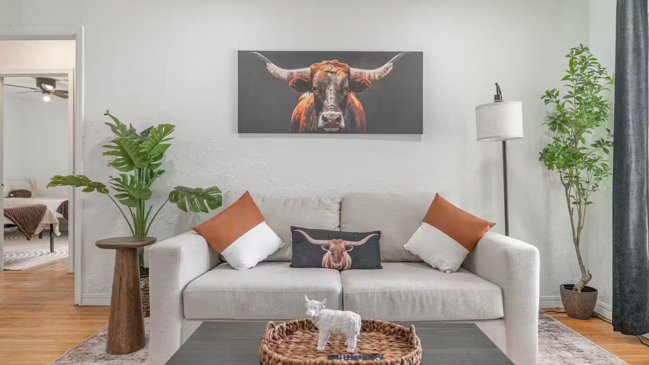 Photo of Livingroom in Central Oklahoma City