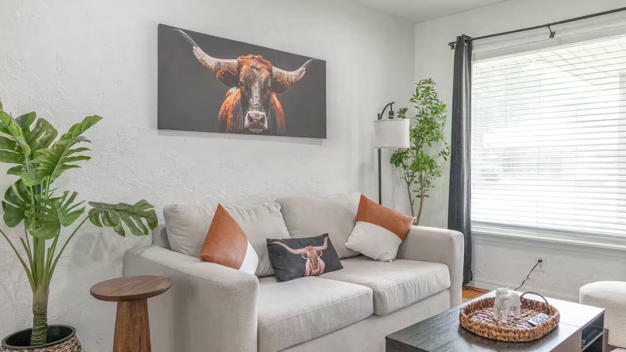 Photo of Livingroom in Central Oklahoma City