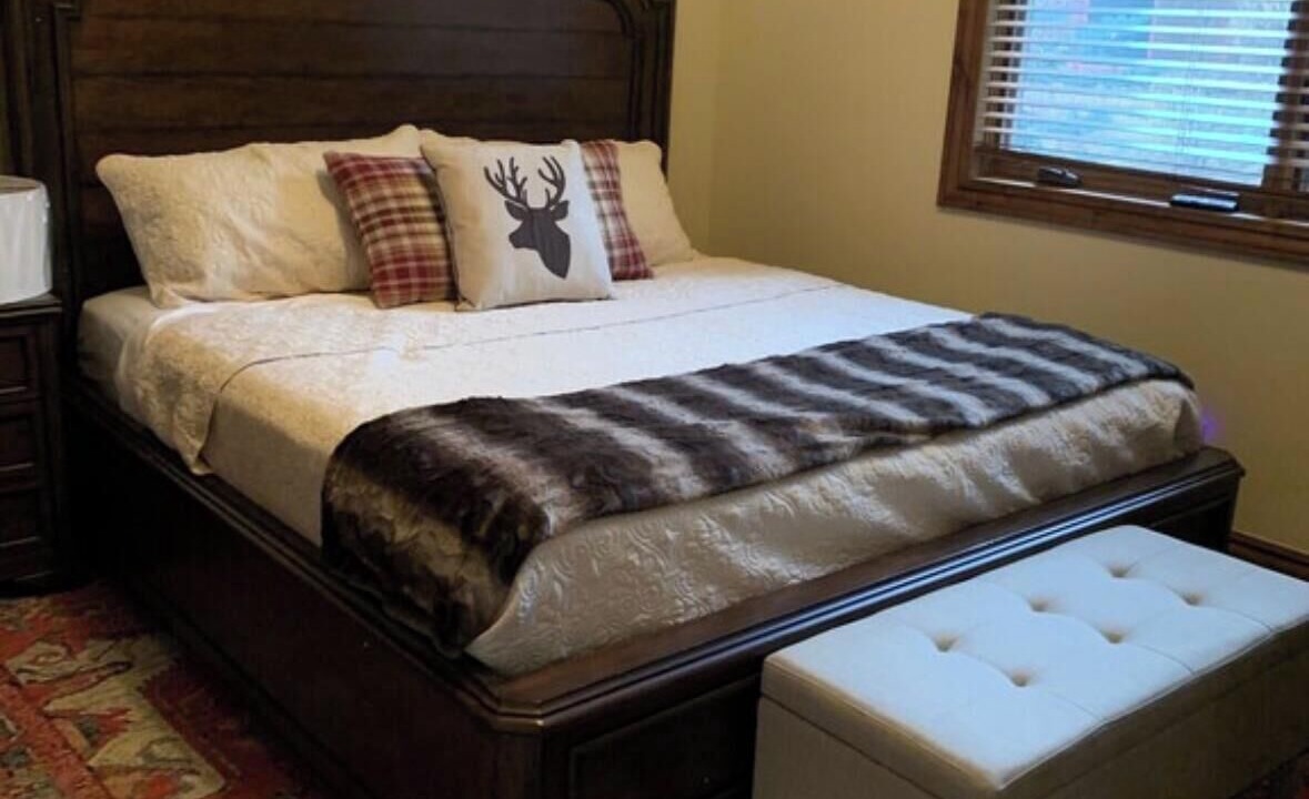 Photo of Bedroom in Aspen Glen
