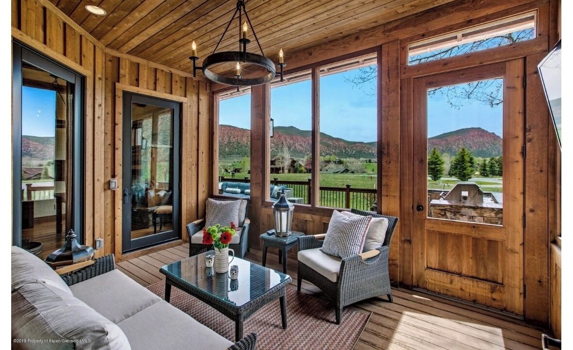 Photo of Livingroom in Aspen Glen