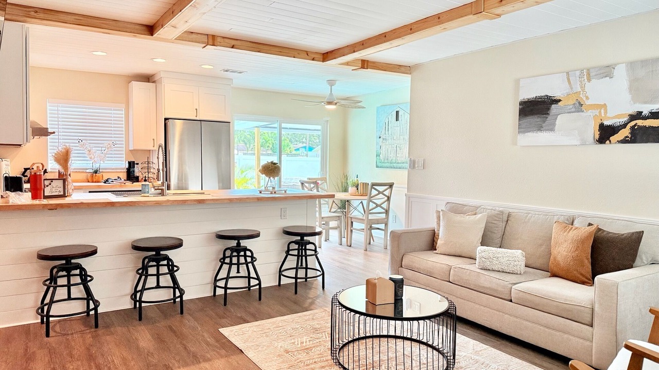 Photo of Livingroom in Pinellas Park