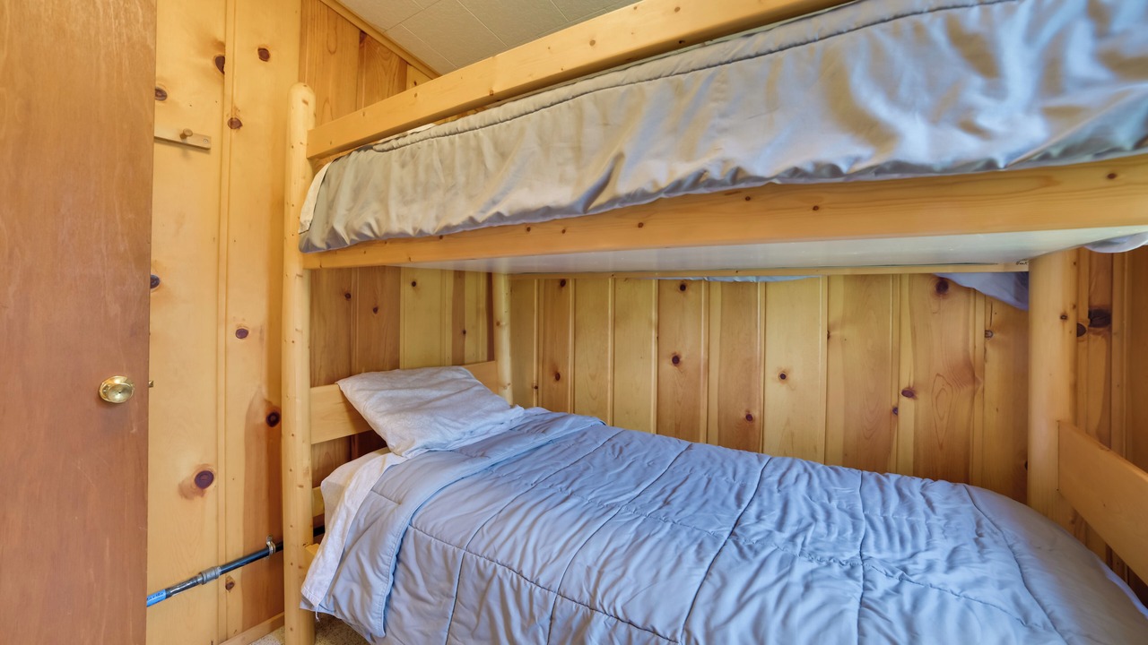 Photo of Bedroom in Indian River