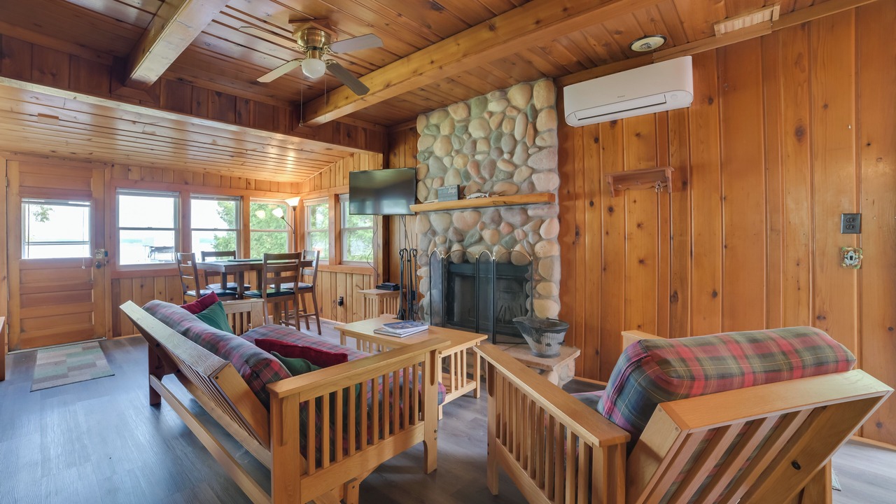 Photo of Livingroom in Indian River