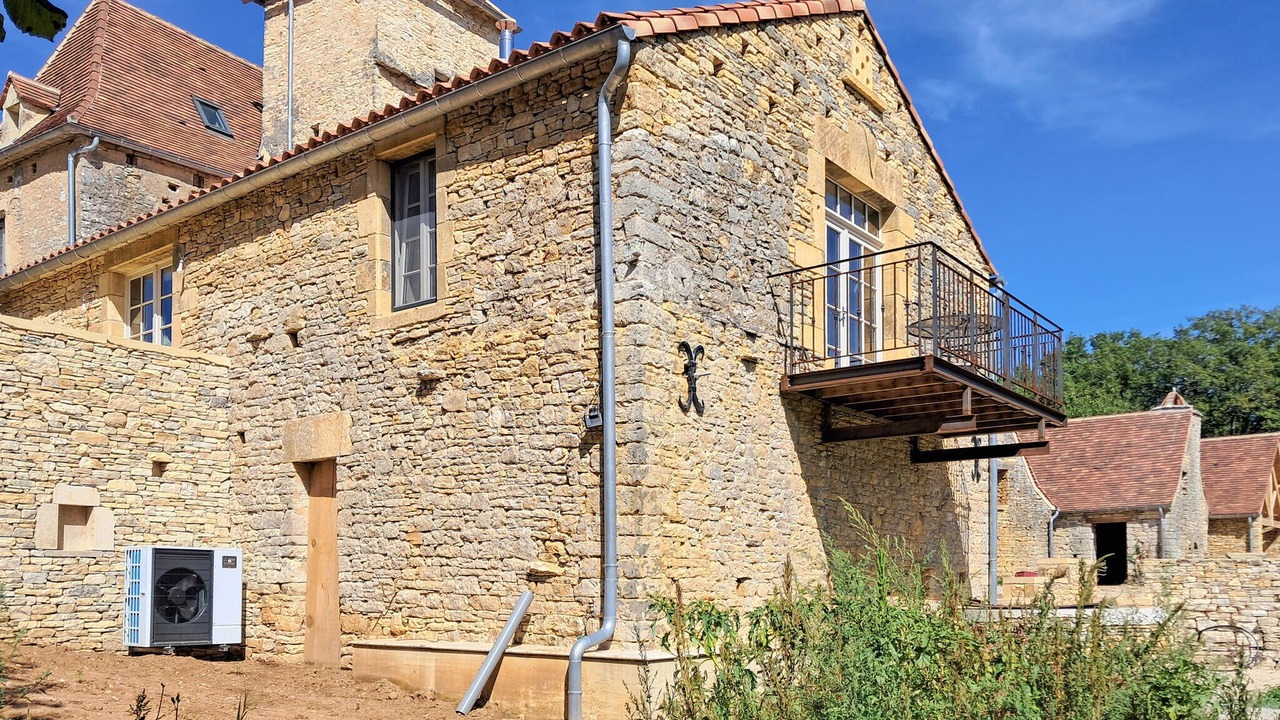 Photo of Others in Montgesty