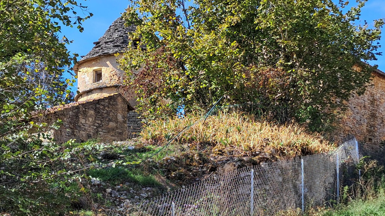 Photo of Others in Montgesty