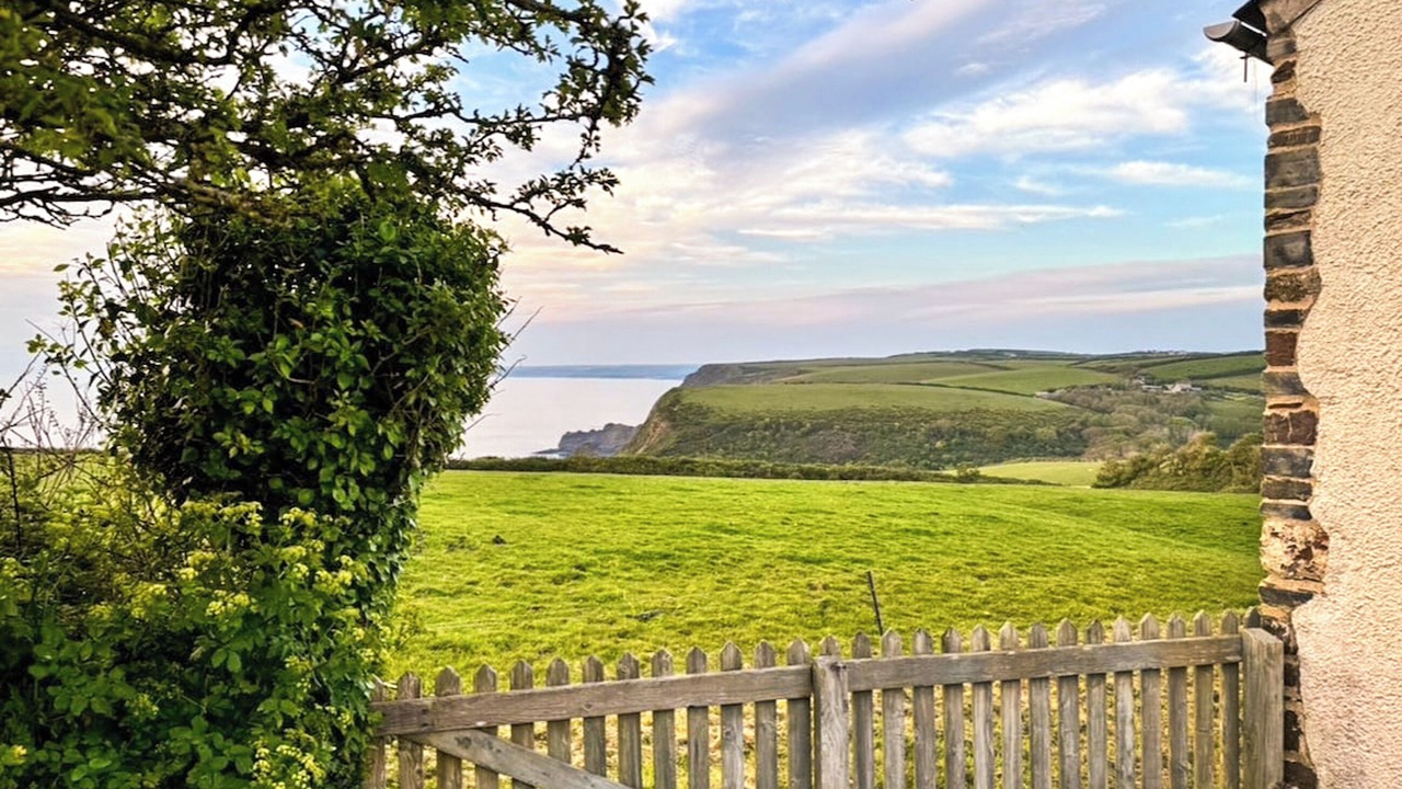 Photo of Others in St. Gennys