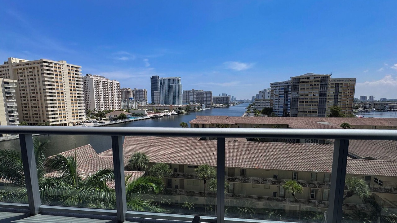 Photo of Outdoor in Hallandale Beach