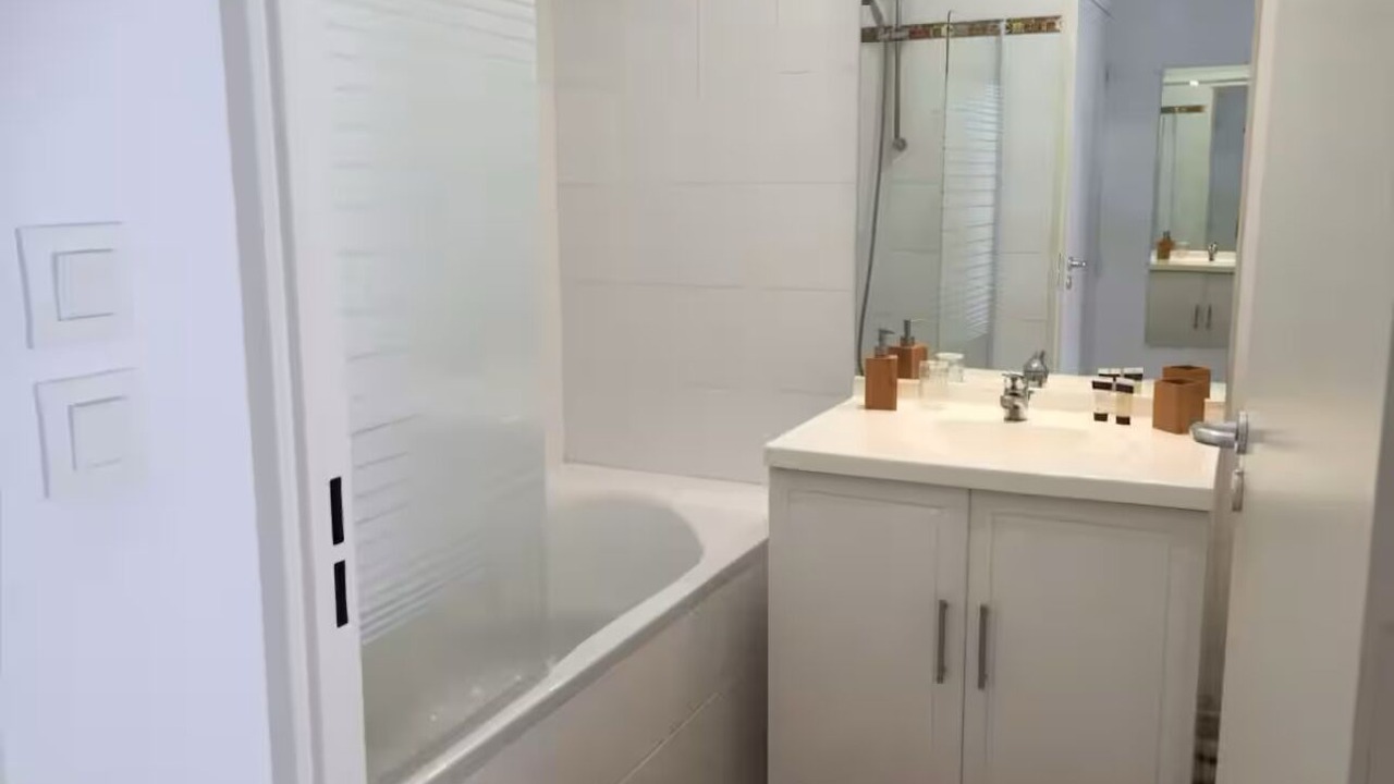 Photo of Bathroom in Port-des-Barques