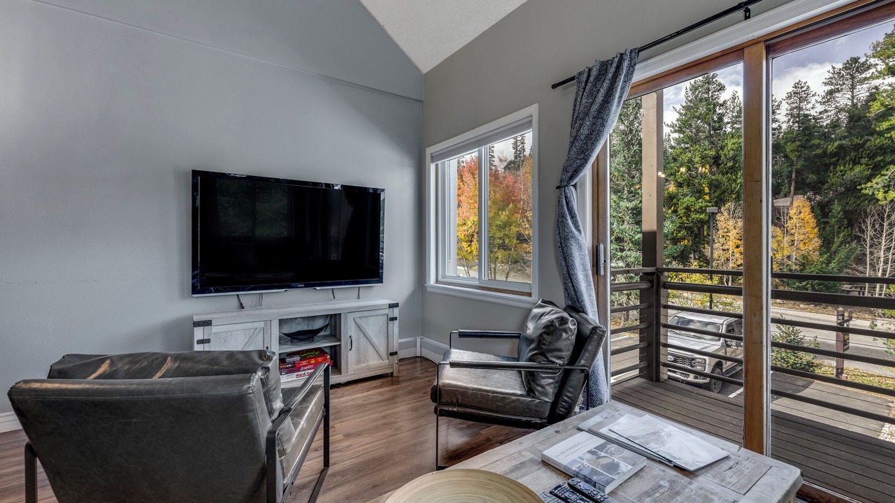 Photo of Livingroom in Four O'Clock