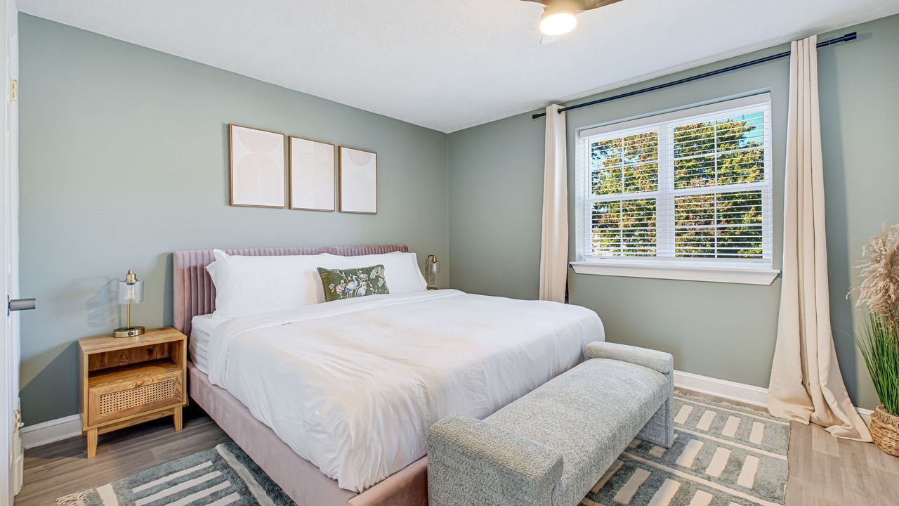 Photo of Bedroom in Potomac West