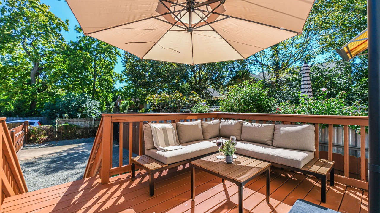 Photo of Patio Balcony in Potomac West