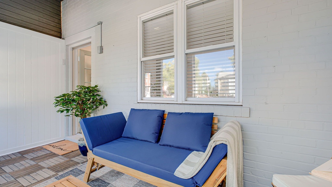 Photo of Patio Balcony in Potomac West