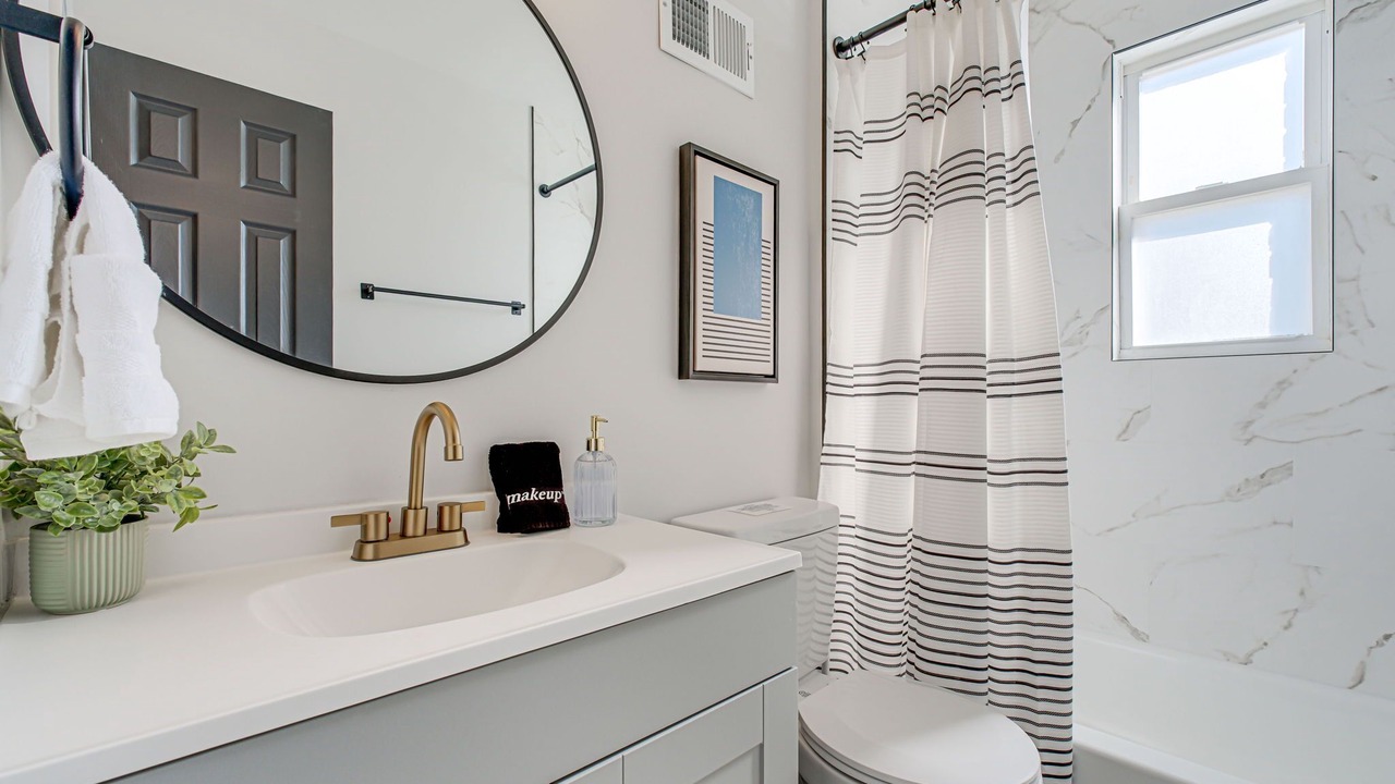 Photo of Bathroom in Potomac West