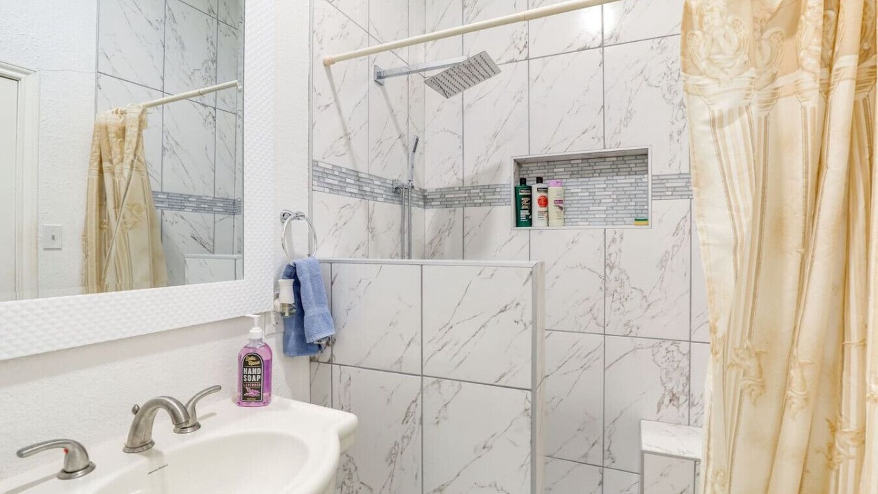 Photo of Bathroom in Ederville