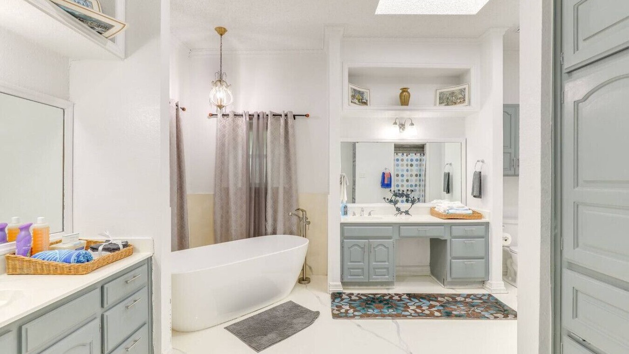 Photo of Bathroom in Ederville