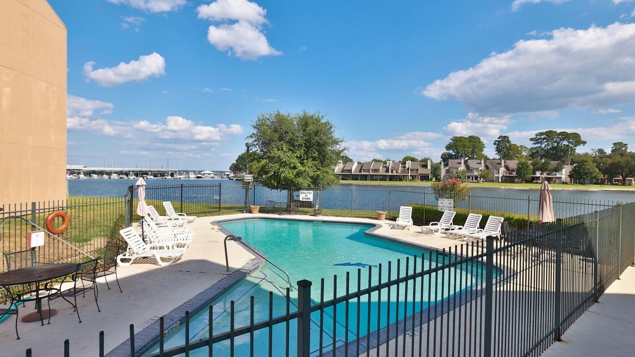 Photo of Outdoor in Walden on Lake Conroe