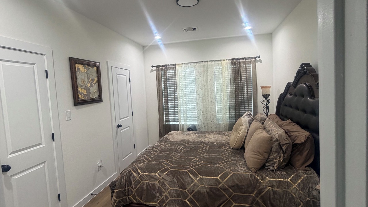 Photo of Bedroom in Northeast Houston