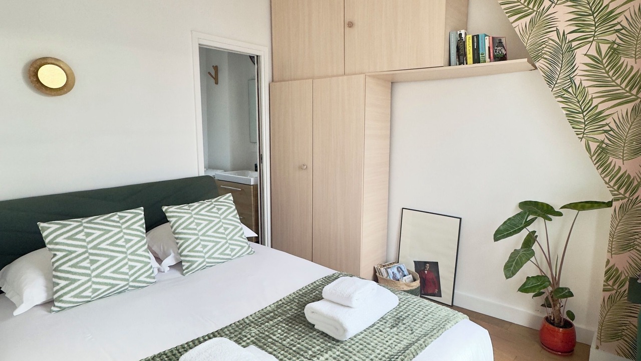 Photo of Bedroom in Quartier de la Goutte-d'Or