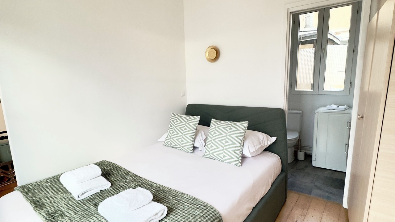 Photo of Bedroom in Quartier de la Goutte-d'Or