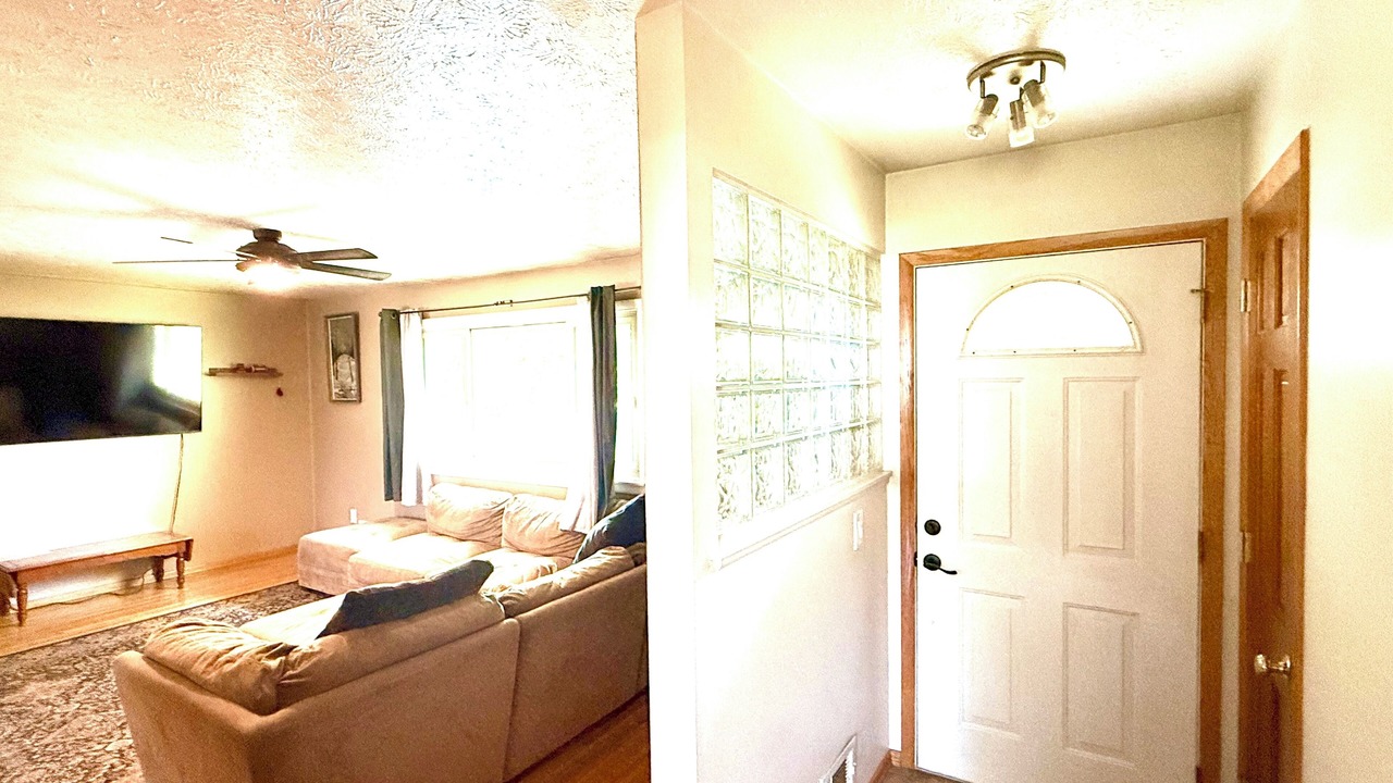 Photo of Livingroom in Rochester