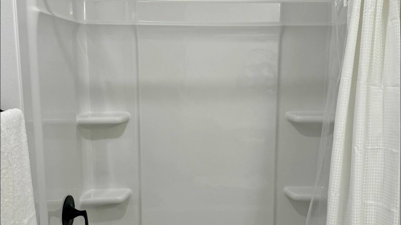 Photo of Bathroom in Meadow Lakes