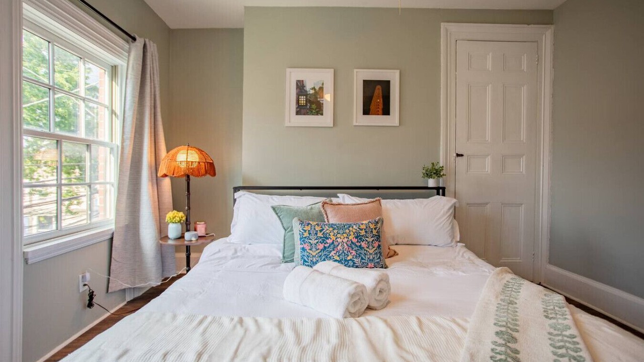 Photo of Bedroom in South Side Flats