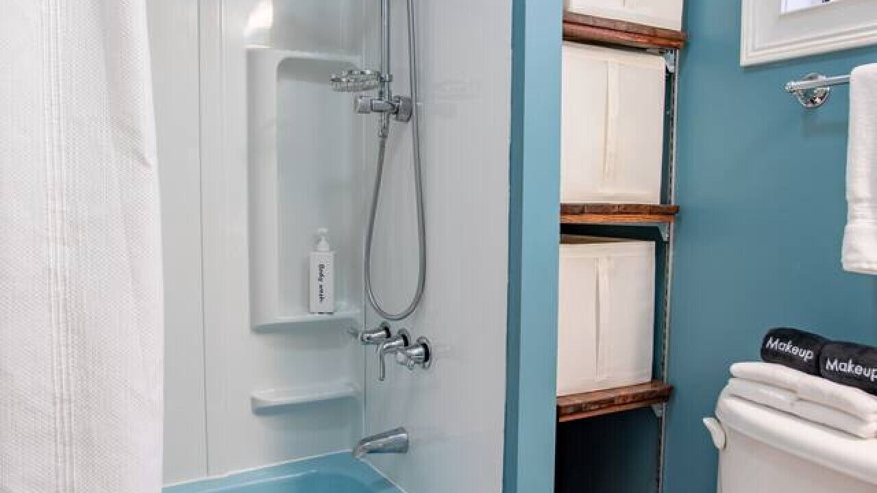 Photo of Bathroom in South Side Flats